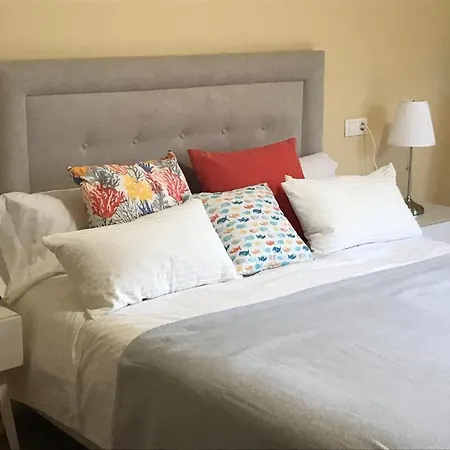 Casas El Castanedu بيت للعطل *